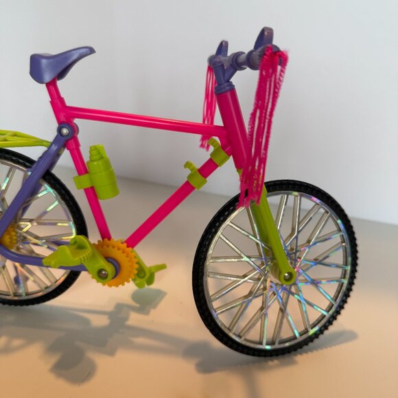 Vintage 1990s Barbie Pink Toy Bicycle with Tassles, fan & Water bottle - Picture 2 of 4